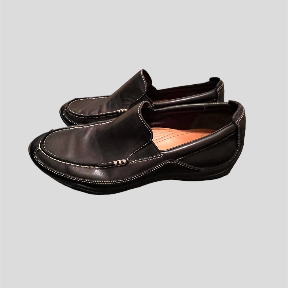 Cole Haan size 9.5 mens slip on black leather shoes